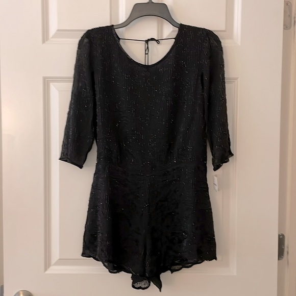 Free People black sequined 3/4 sleeve romper | Animal Instincts Playsuit | Sz 4 - Picture 3 of 11